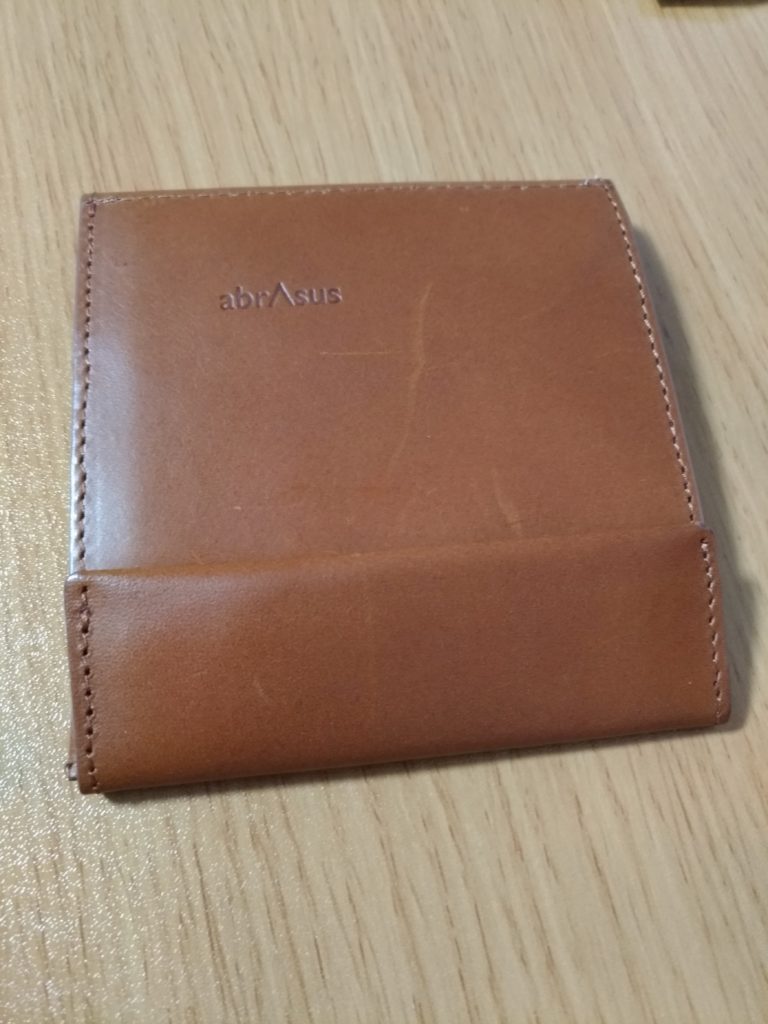 abrAsusの「薄い財布」を買ってみた | リーマンエンジニアのブログ